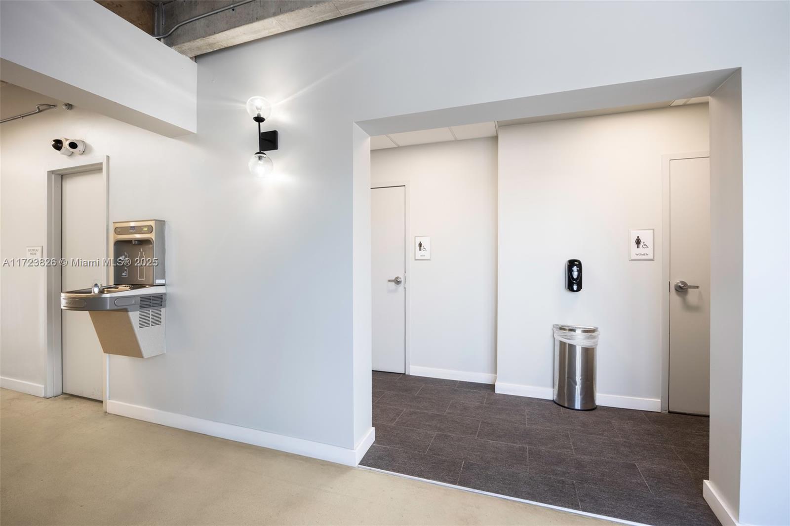 7800 SW 57th Ave # 302A