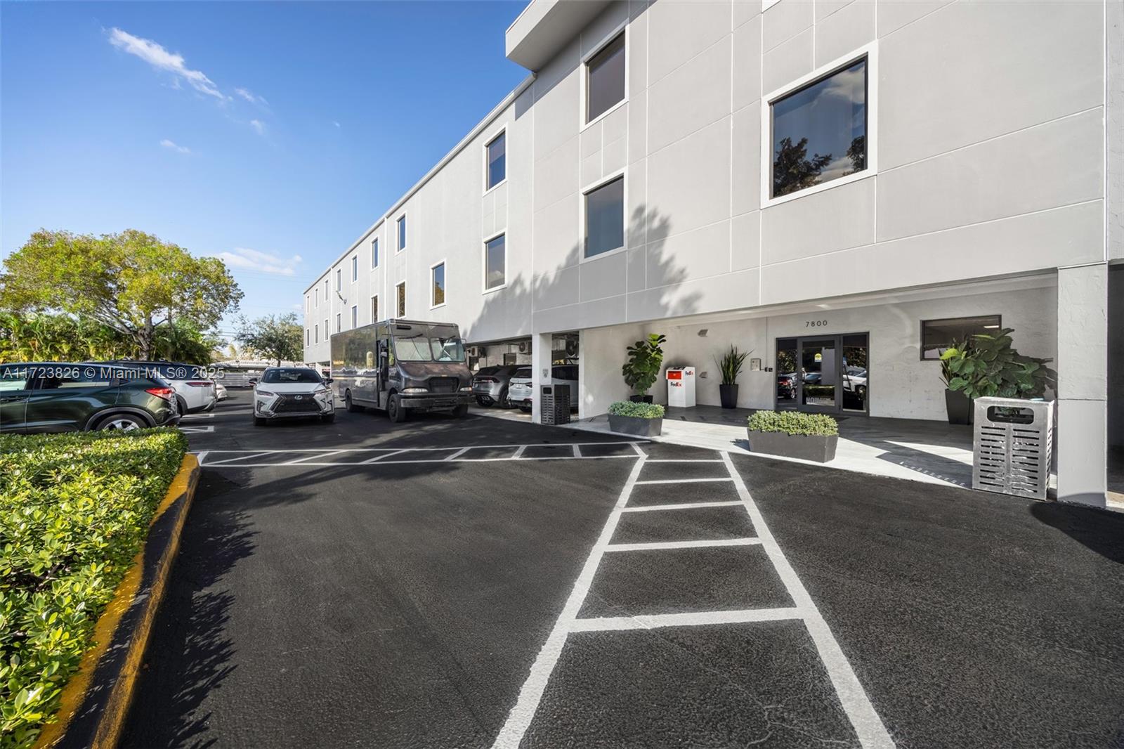 7800 SW 57th Ave # 302A