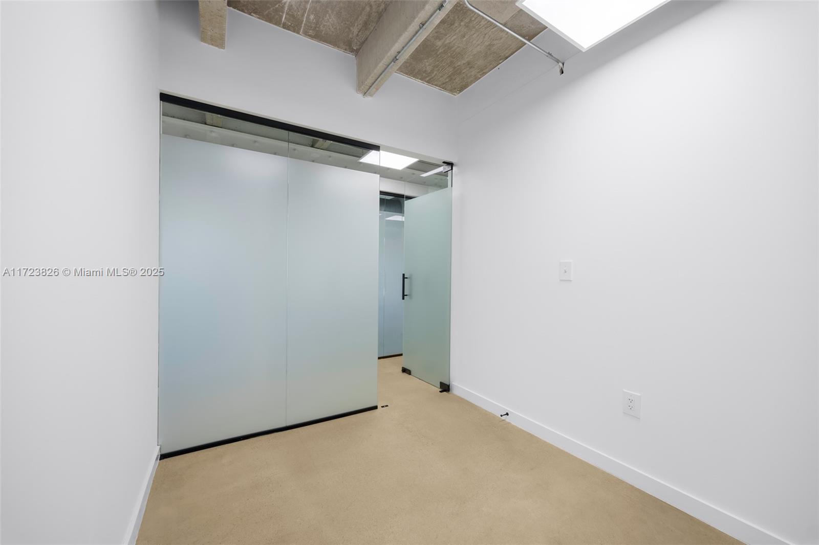 7800 SW 57th Ave # 302A