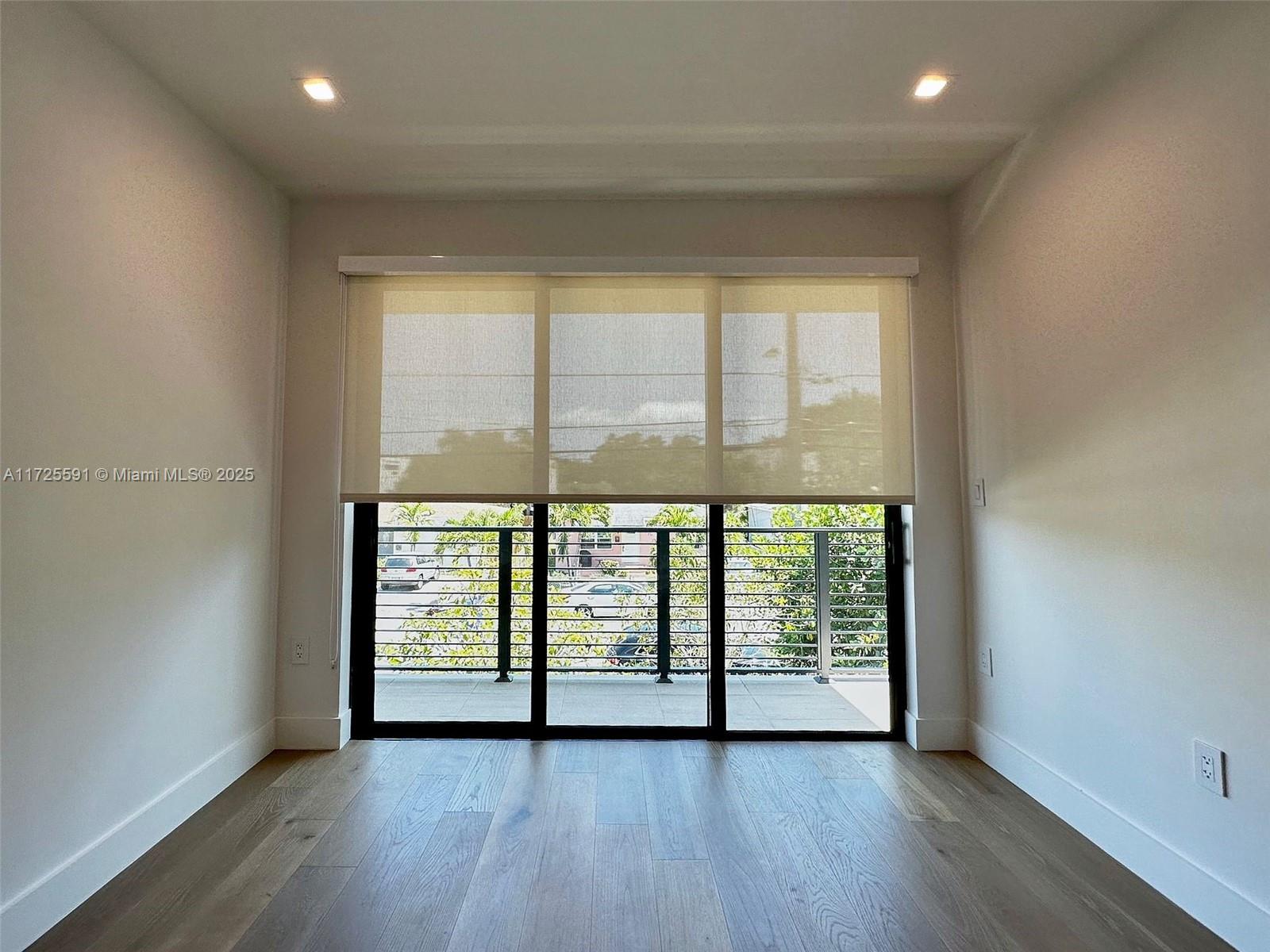 3130 Plaza St # 3130