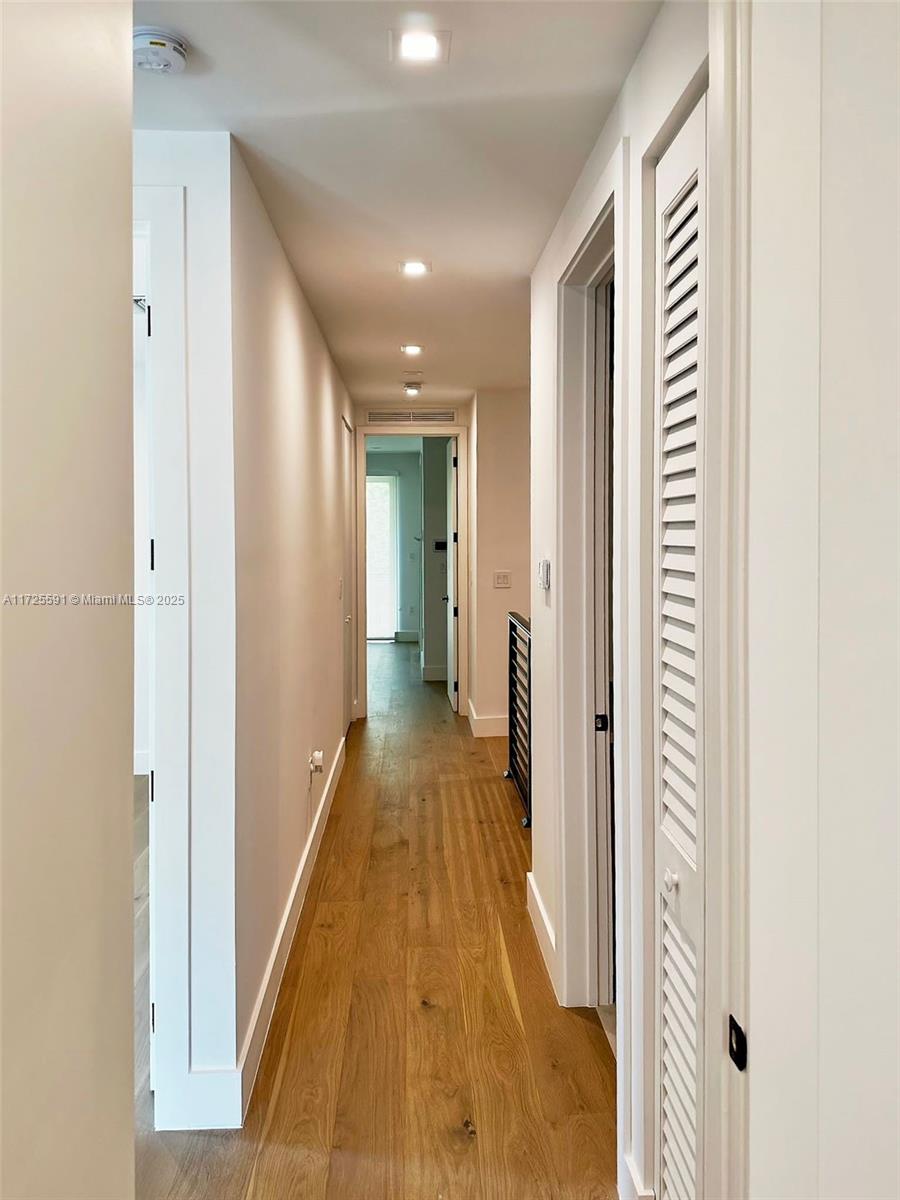 3130 Plaza St # 3130