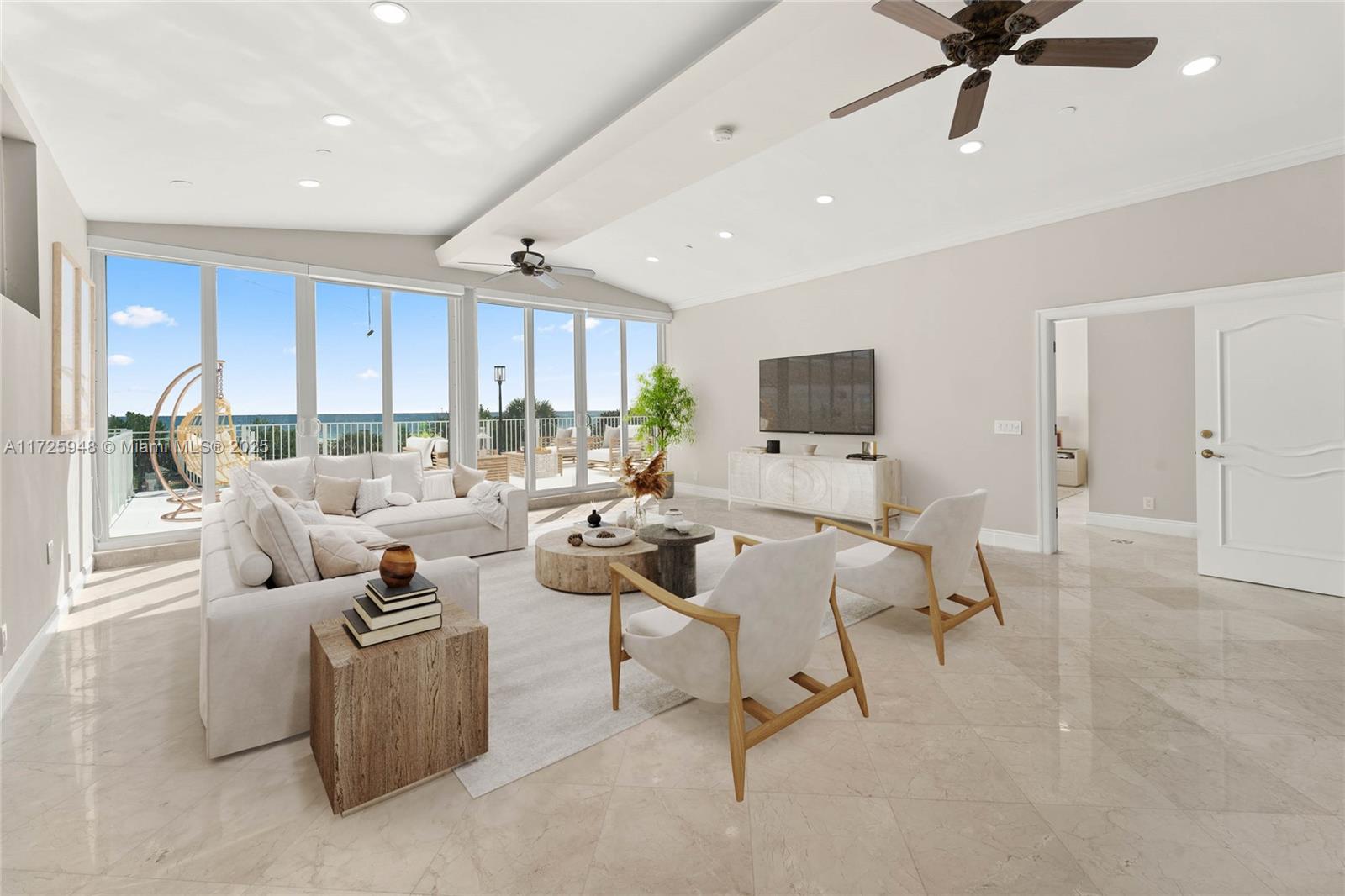 5601 Collins Ave # M12