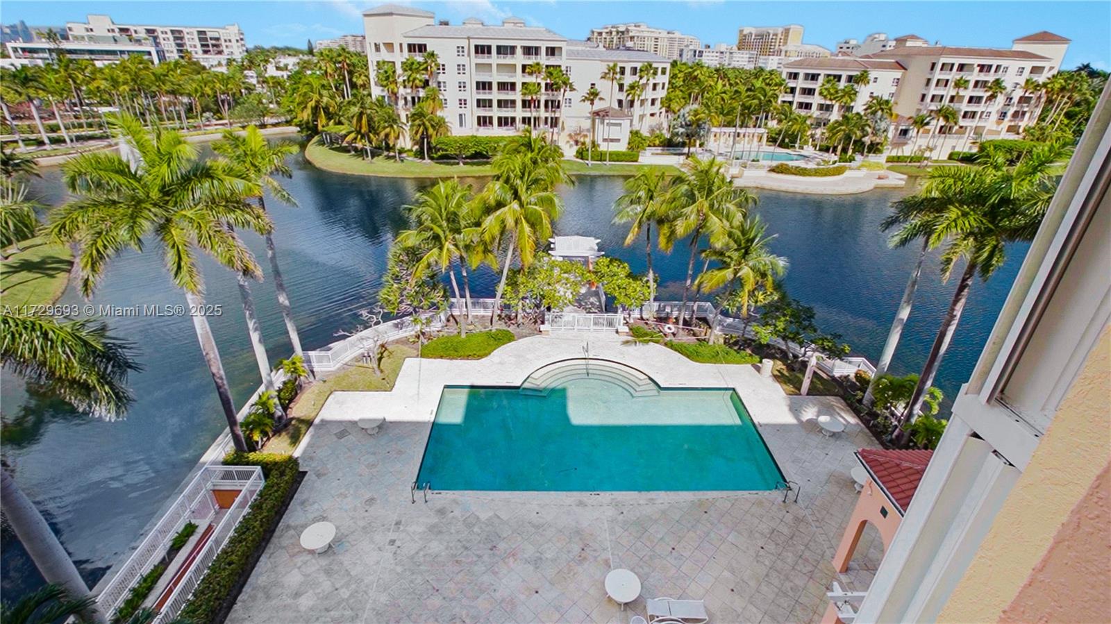 733 Crandon Blvd # 5 Unit: PH-5