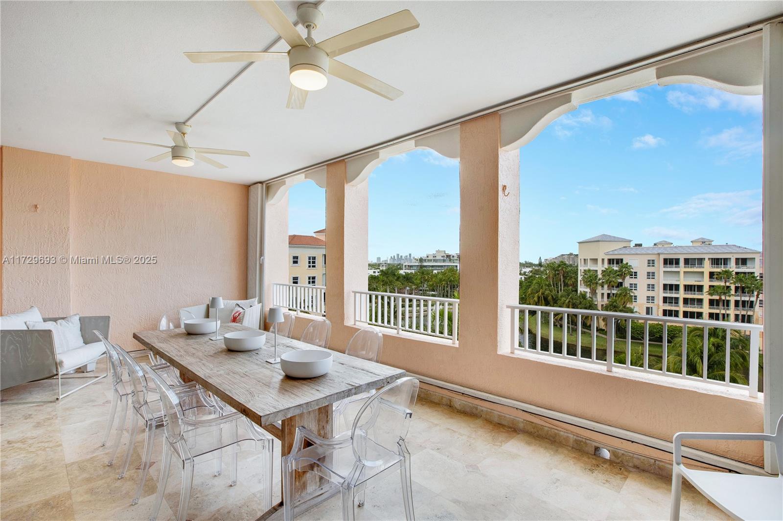733 Crandon Blvd # 5 Unit: PH-5