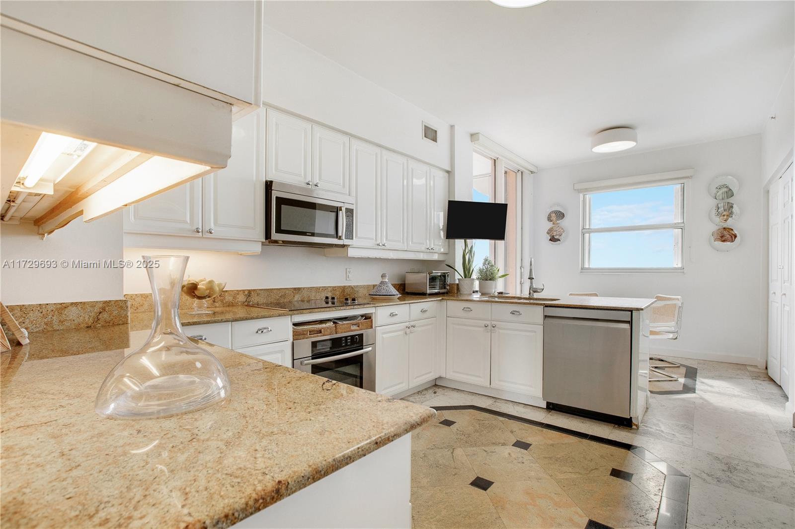 733 Crandon Blvd # 5 Unit: PH-5