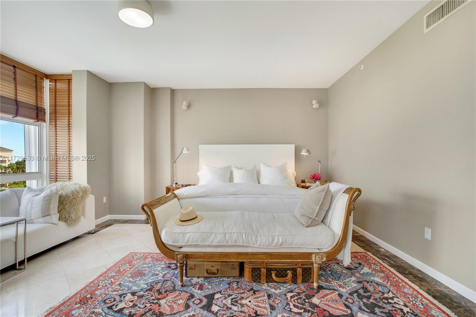 733 Crandon Blvd # 5 Unit: PH-5