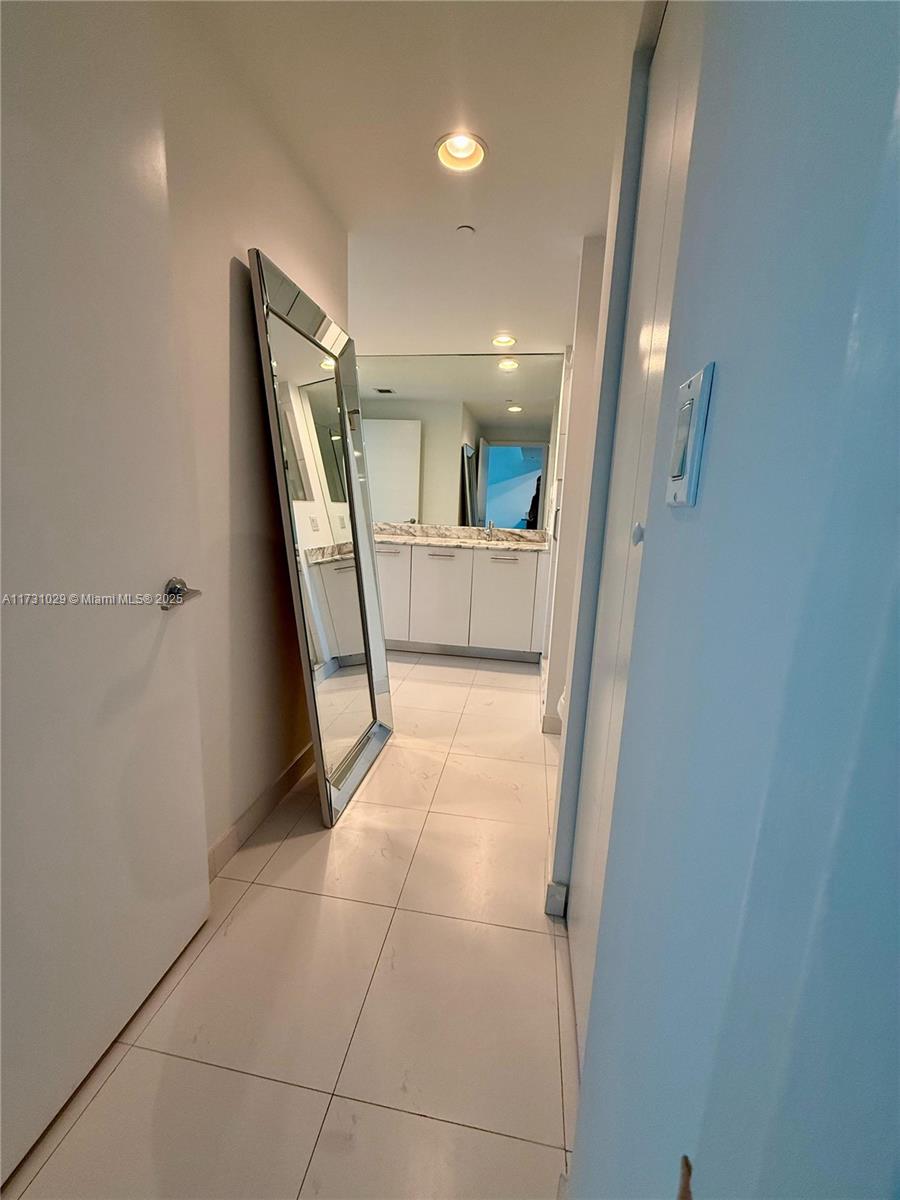 55 SE 6th St # 1405
