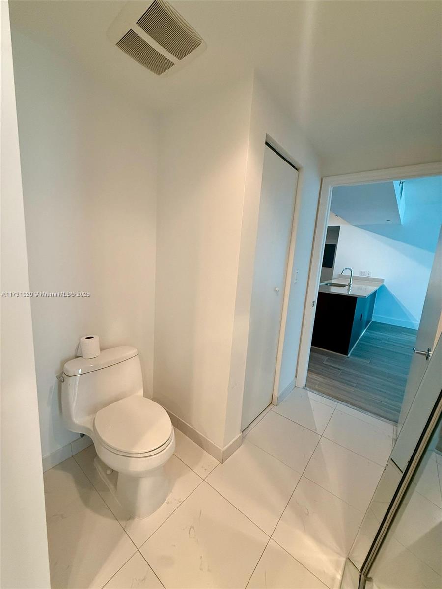 55 SE 6th St # 1405
