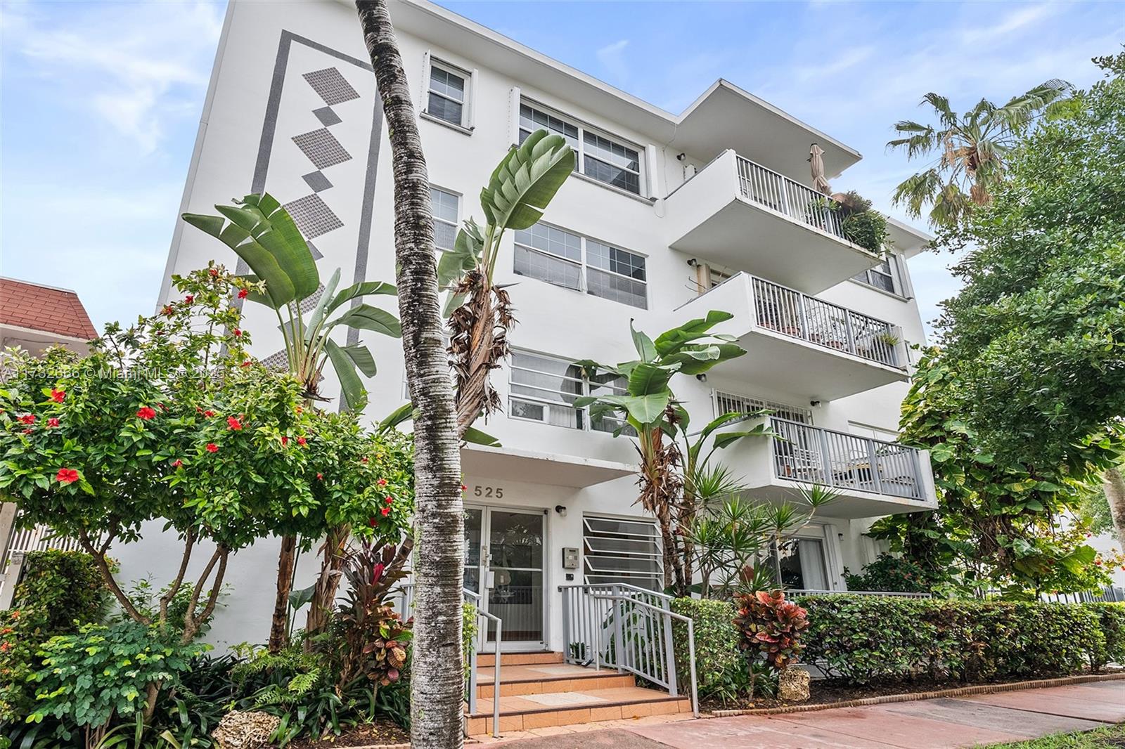 525 Meridian Ave # 102