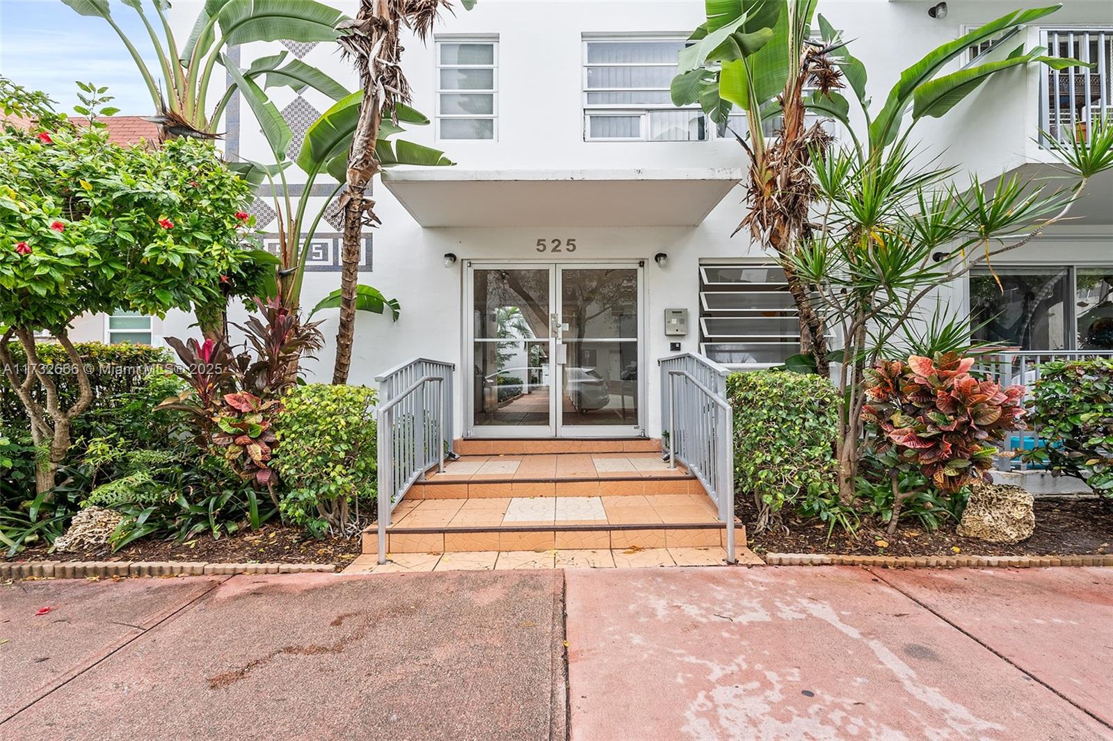525 Meridian Ave # 102