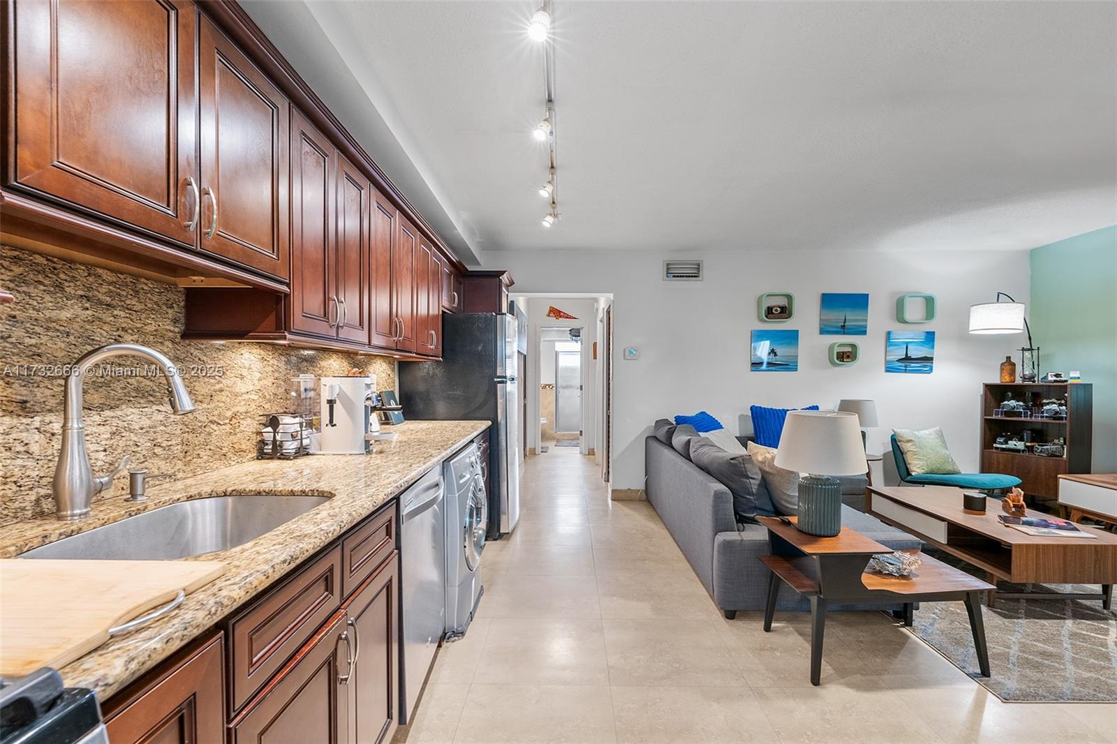 525 Meridian Ave # 102