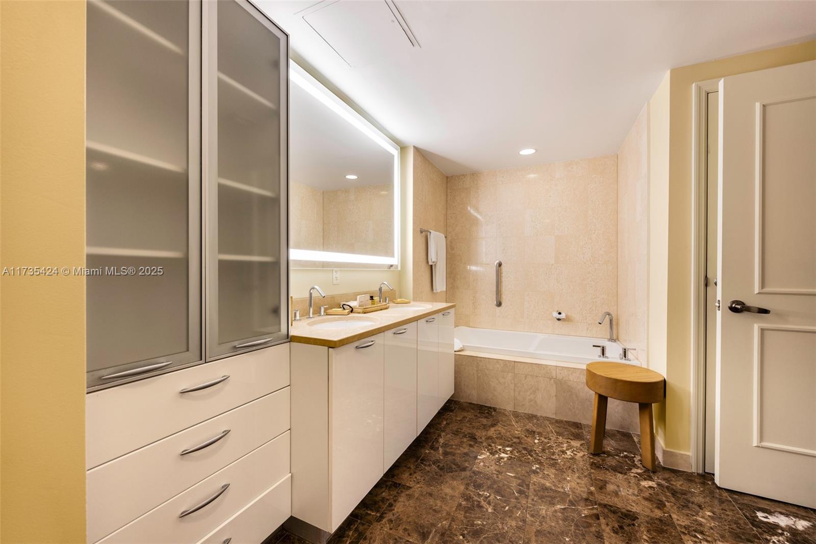505 N Fort Lauderdale Beach Blvd Unit: 222