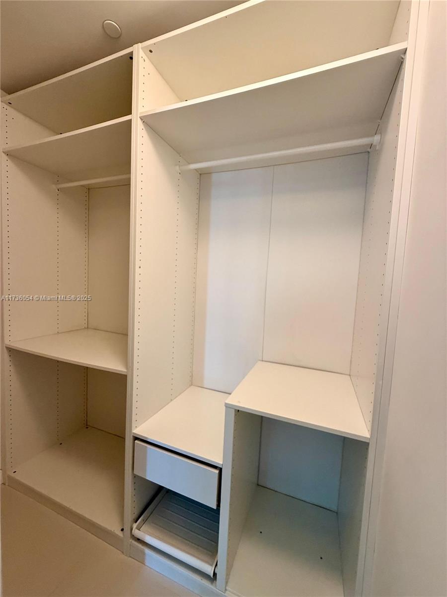 2900 NE 7th Ave # 2101