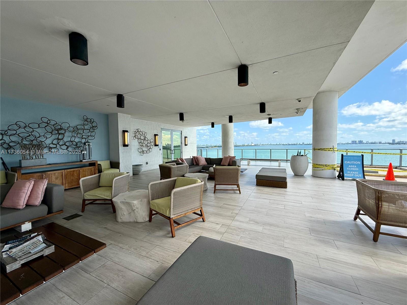 2900 NE 7th Ave # 2101