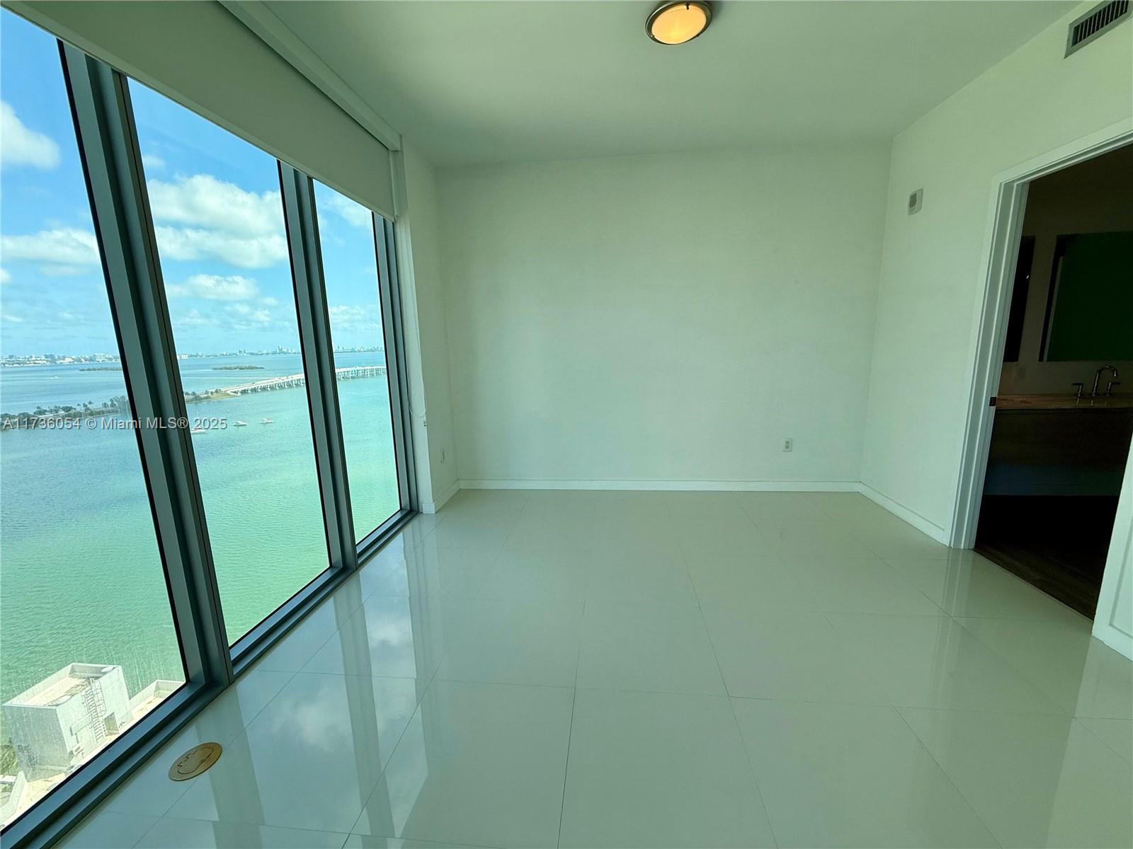 2900 NE 7th Ave # 2101