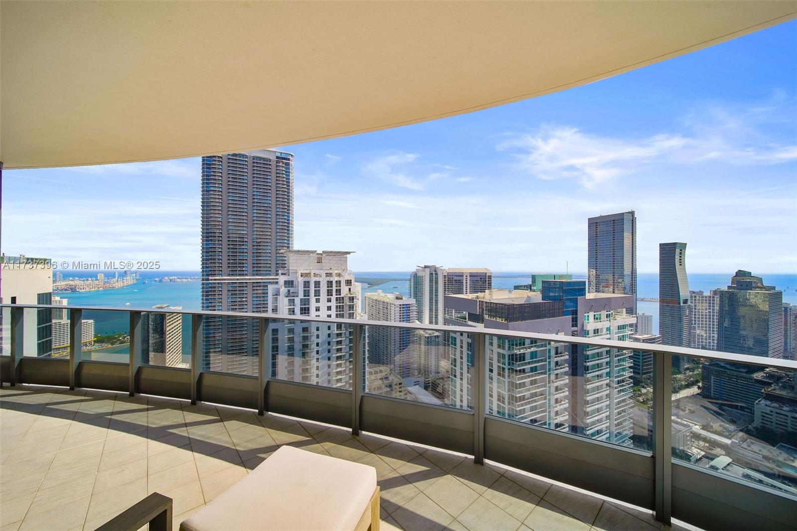 1000 Brickell Plaza Unit: PH5002