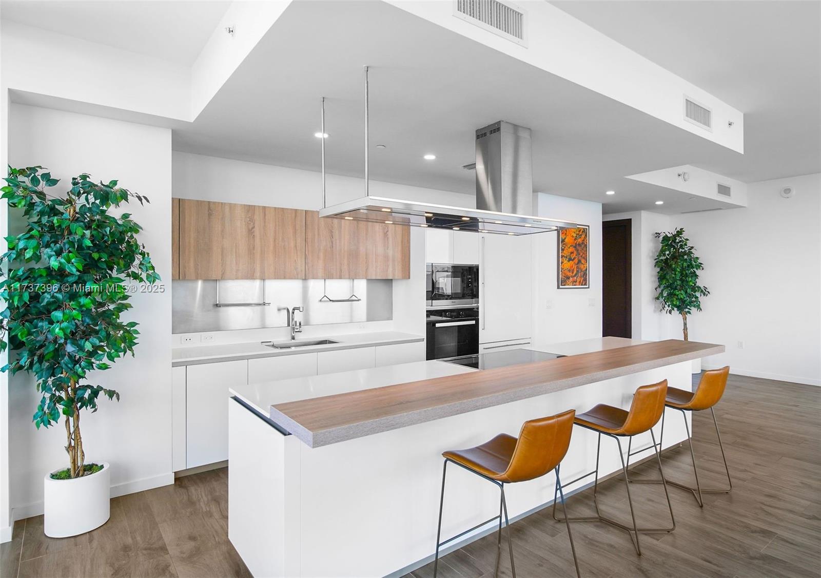 1000 Brickell Plaza Unit: PH5002