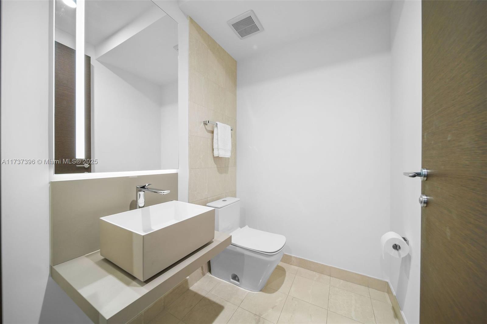 1000 Brickell Plaza Unit: PH5002