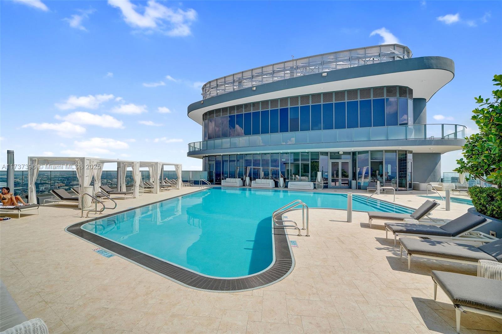 1000 Brickell Plaza Unit: PH5002