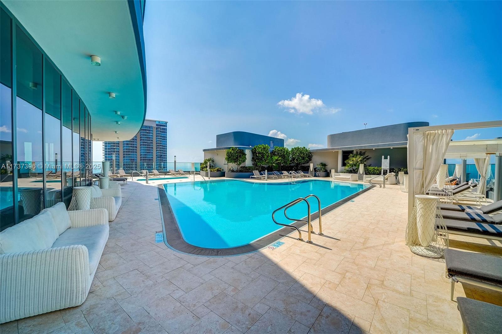 1000 Brickell Plaza Unit: PH5002