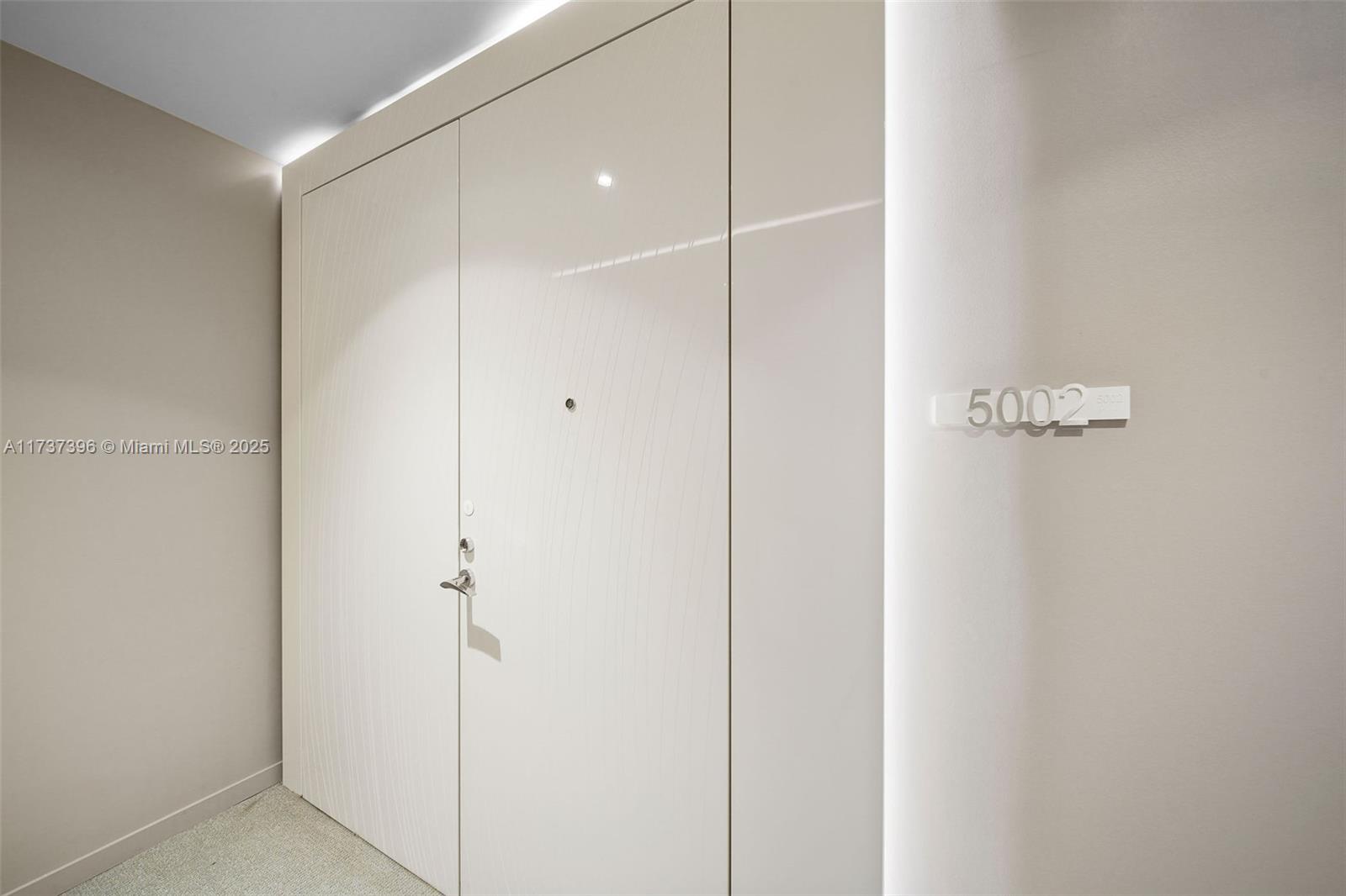 1000 Brickell Plaza Unit: PH5002