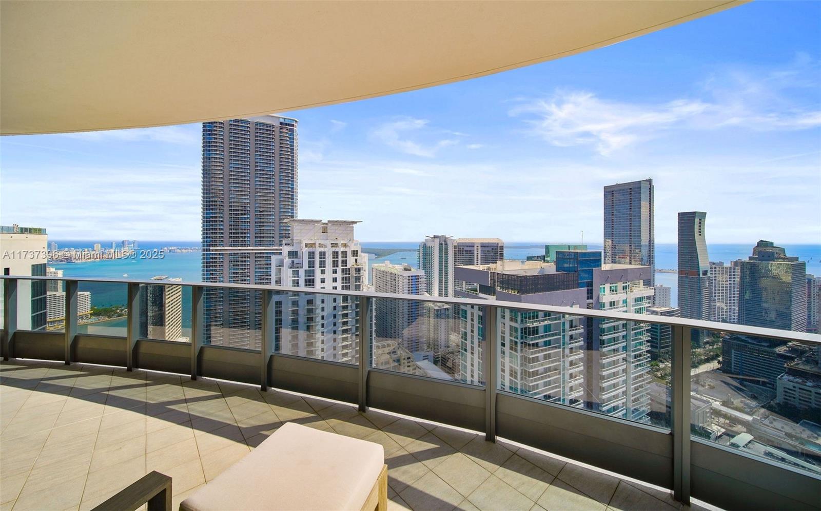 1000 Brickell Plaza Unit: PH5002