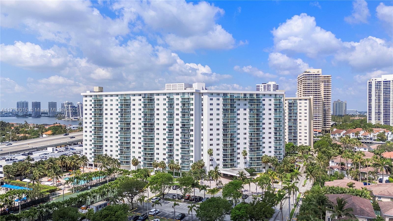 19380 Collins Ave # 1510