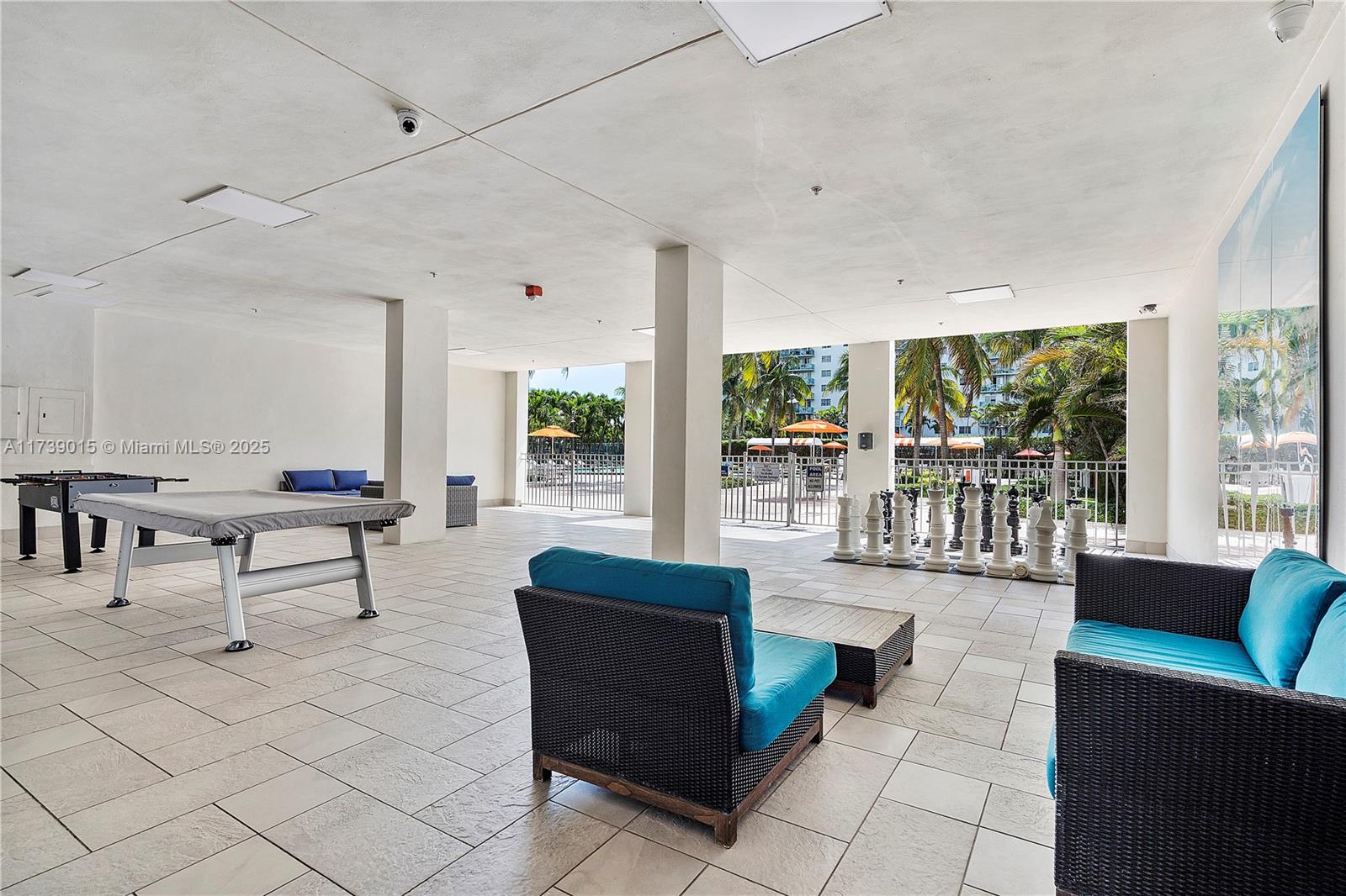 19380 Collins Ave # 1510