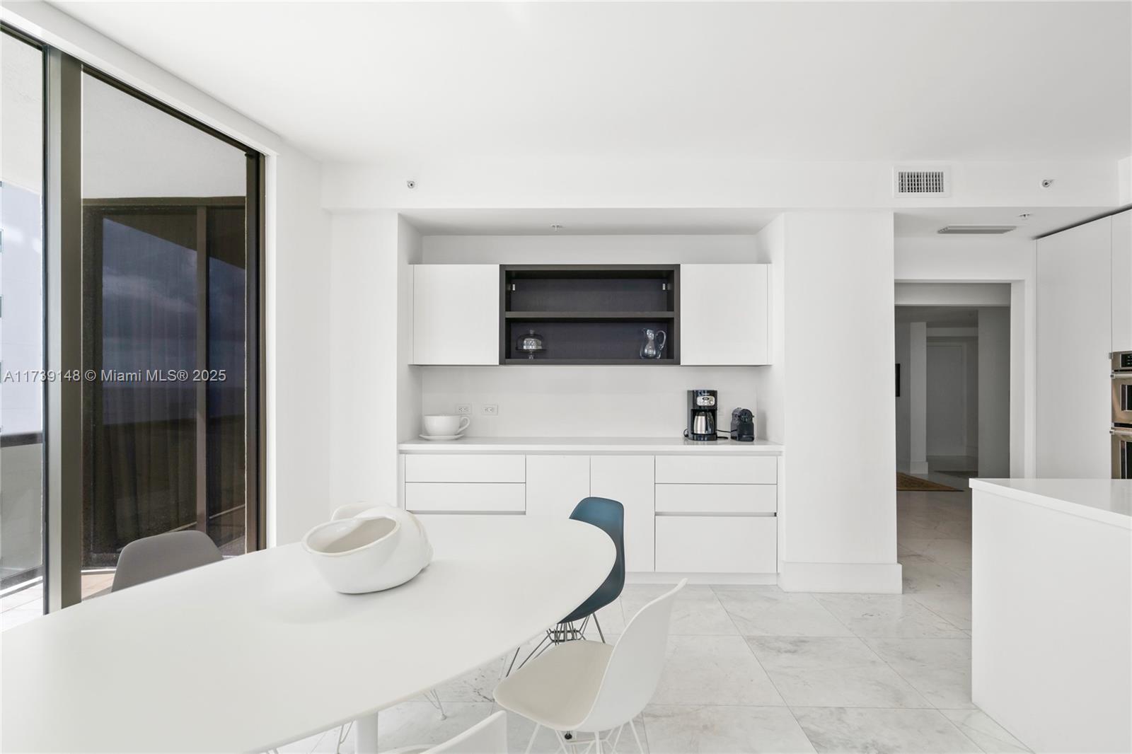 16275 Collins Ave # 1501