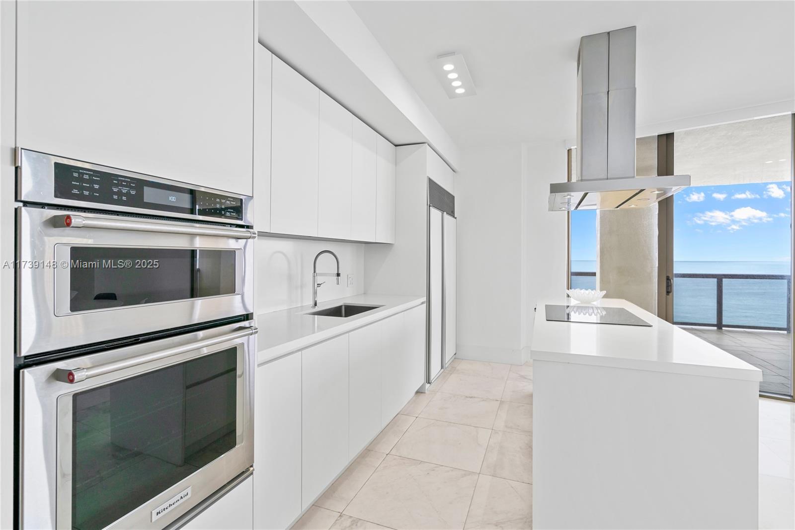 16275 Collins Ave # 1501