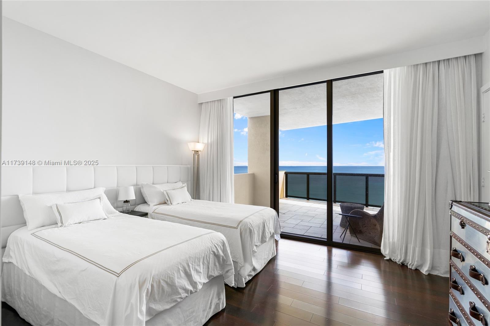 16275 Collins Ave # 1501