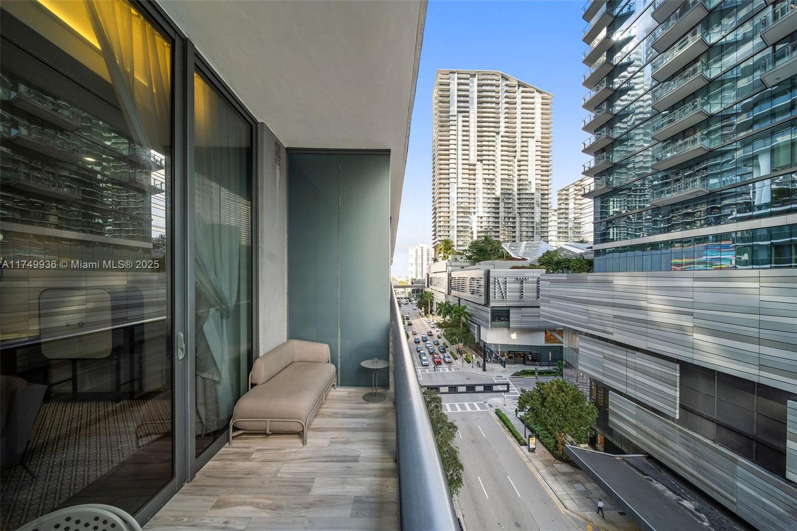 801 S Miami Ave Unit: 610