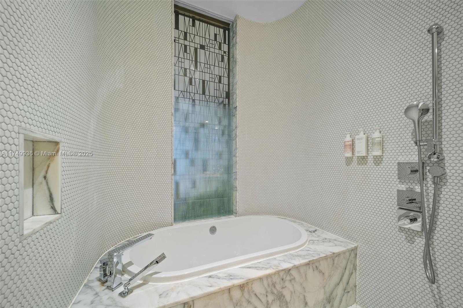 801 S Miami Ave Unit: 610