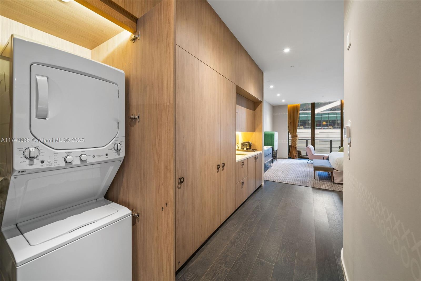 801 S Miami Ave Unit: 610