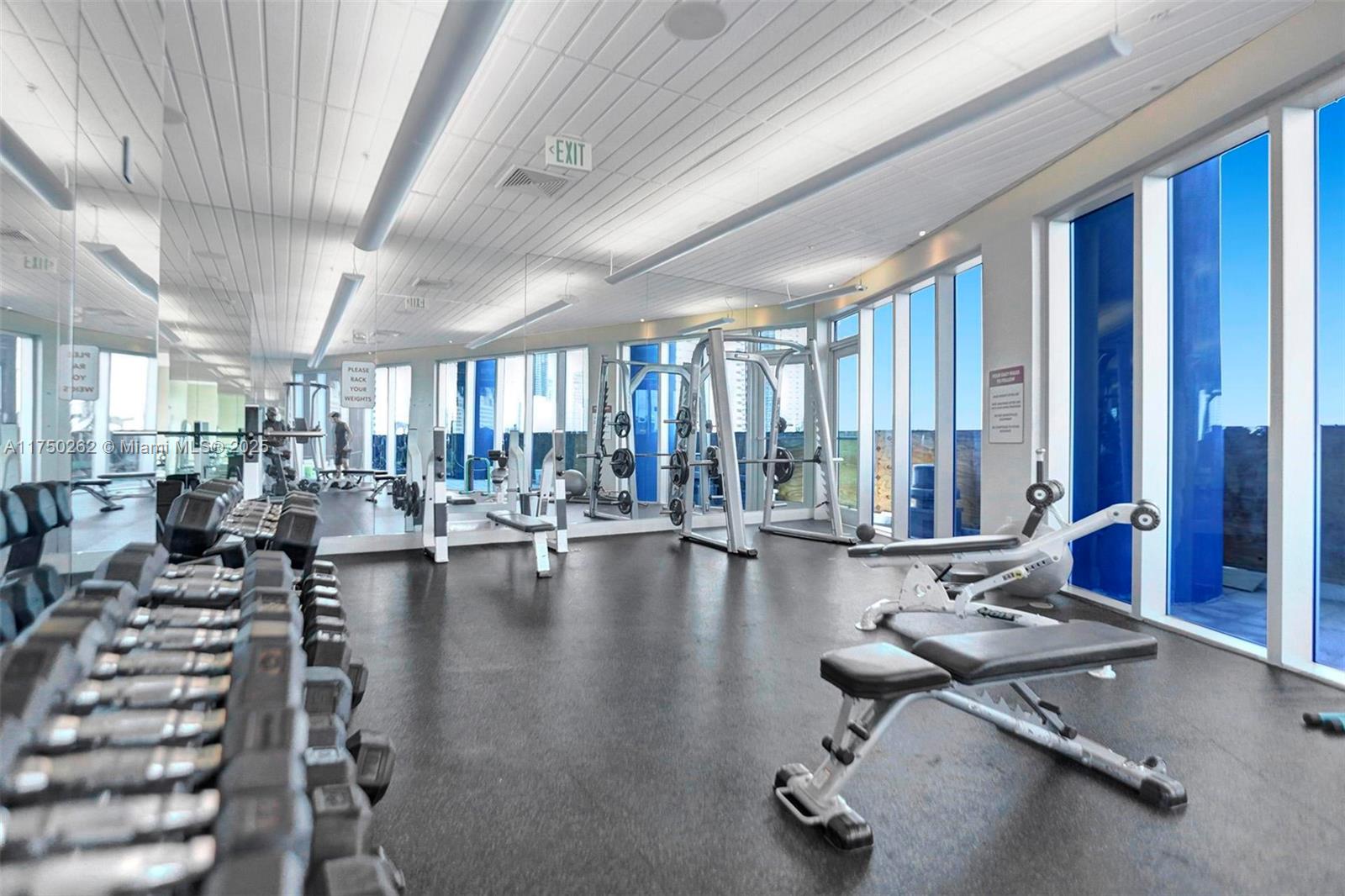 185 SW 7th St # 2100