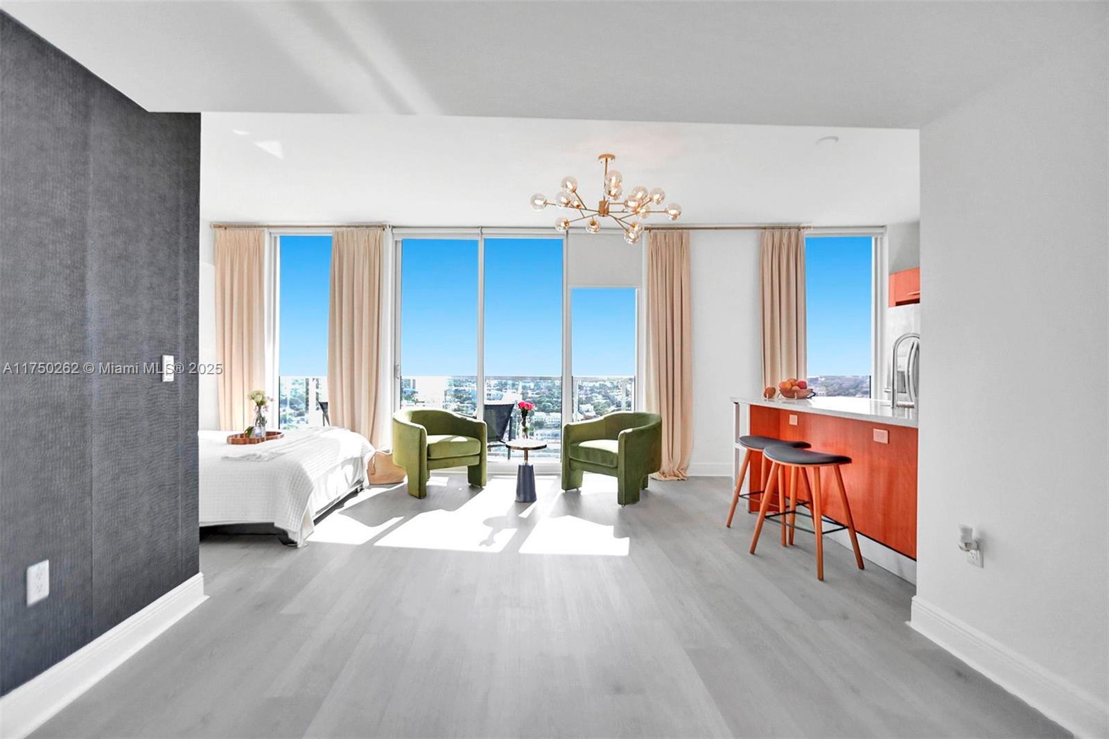 185 SW 7th St # 2100