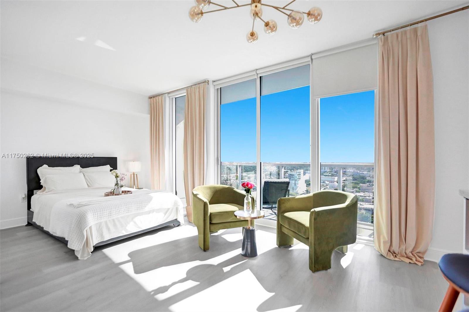 185 SW 7th St # 2100