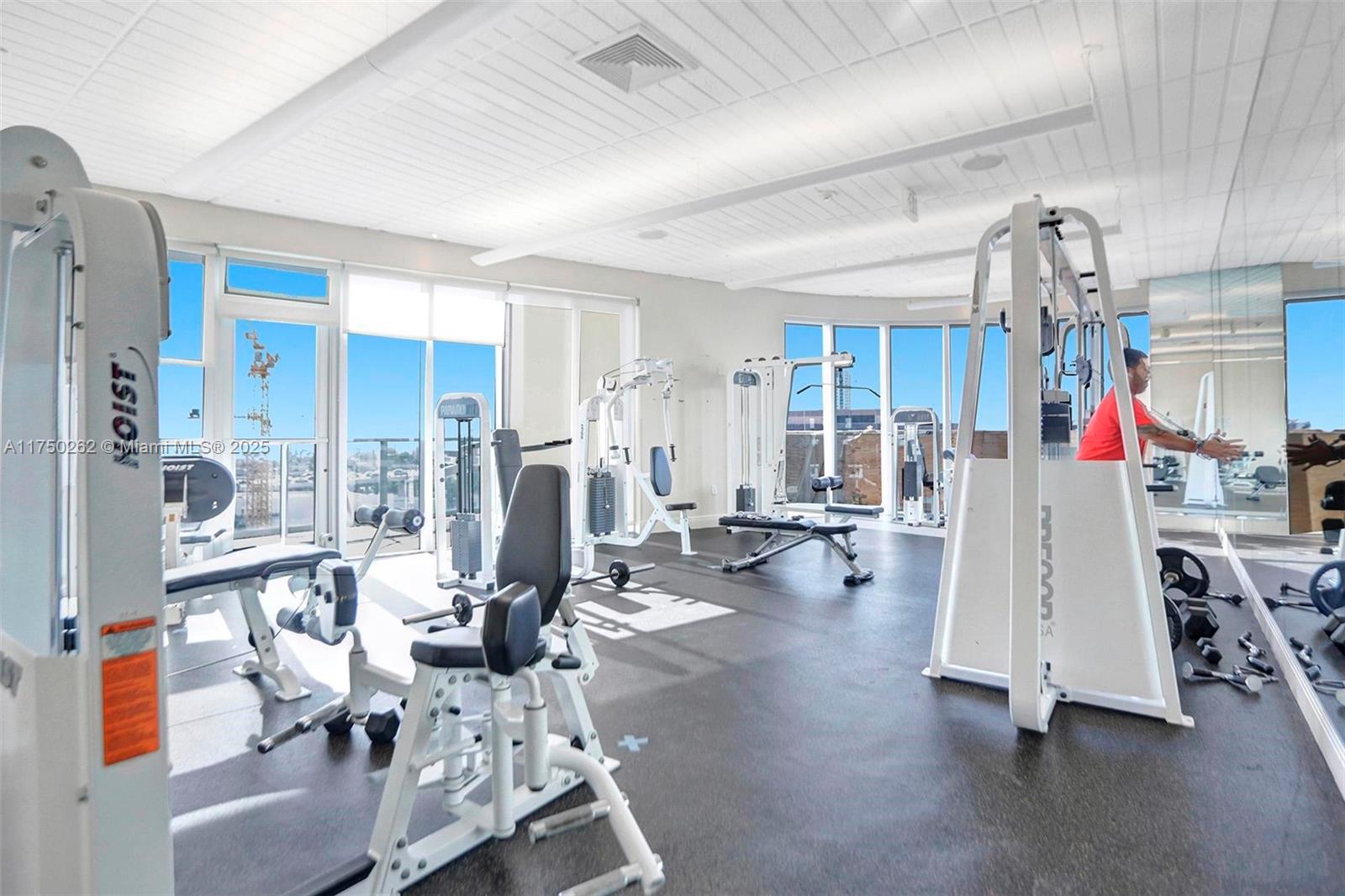 185 SW 7th St # 2100