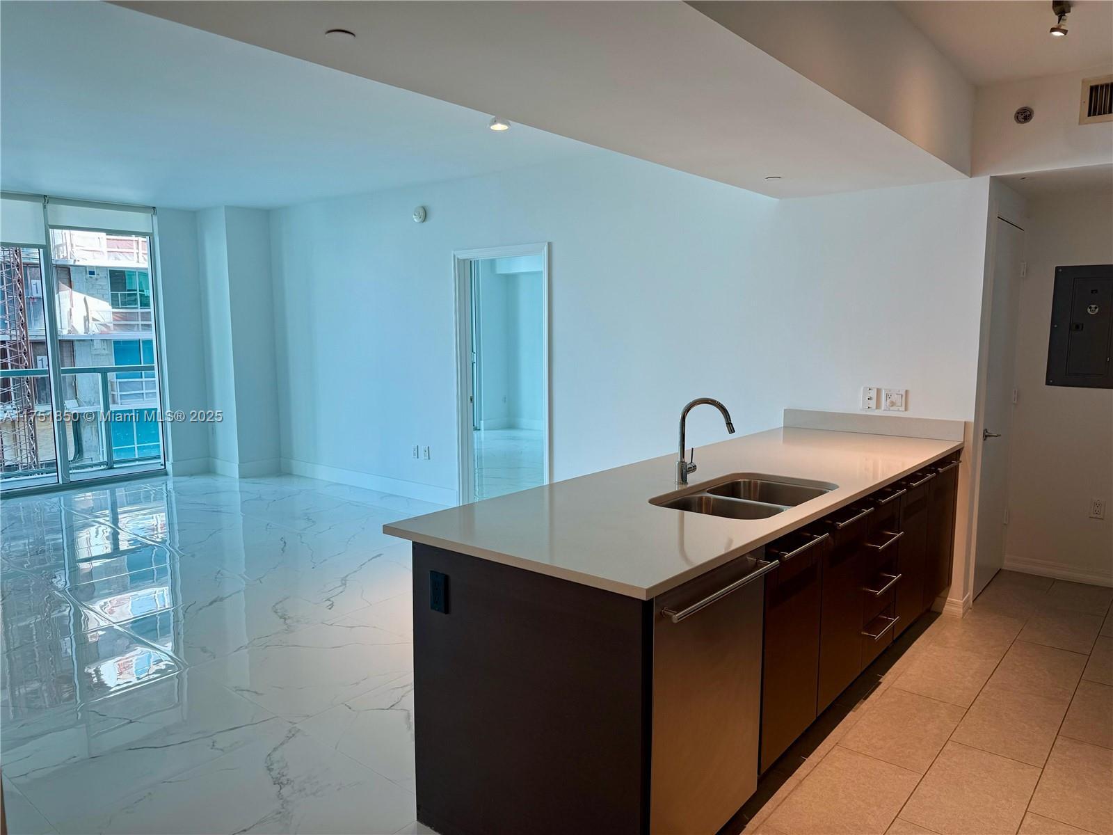 55 SE 6th St # 1603
