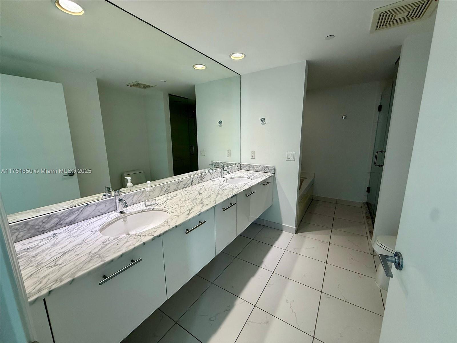 55 SE 6th St # 1603
