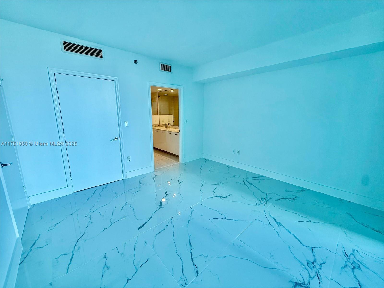 55 SE 6th St # 1603