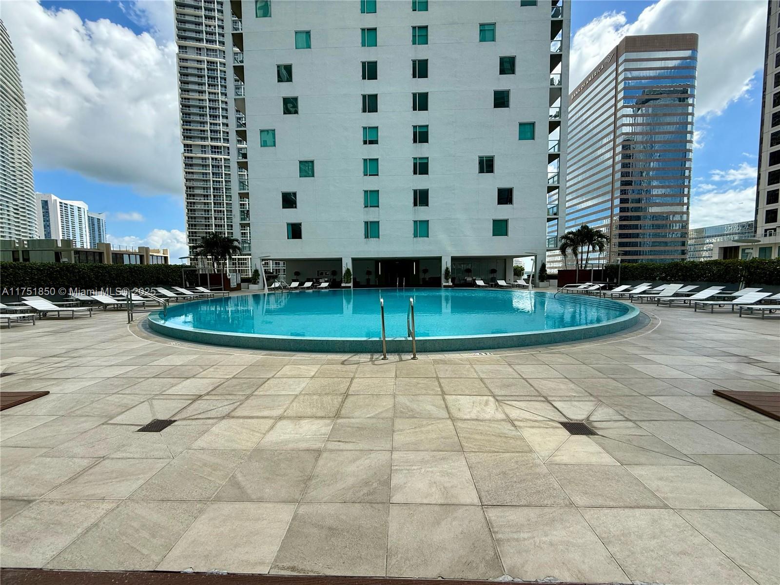 55 SE 6th St # 1603