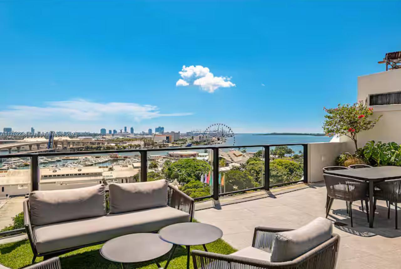 398 NE 5th St # 4511