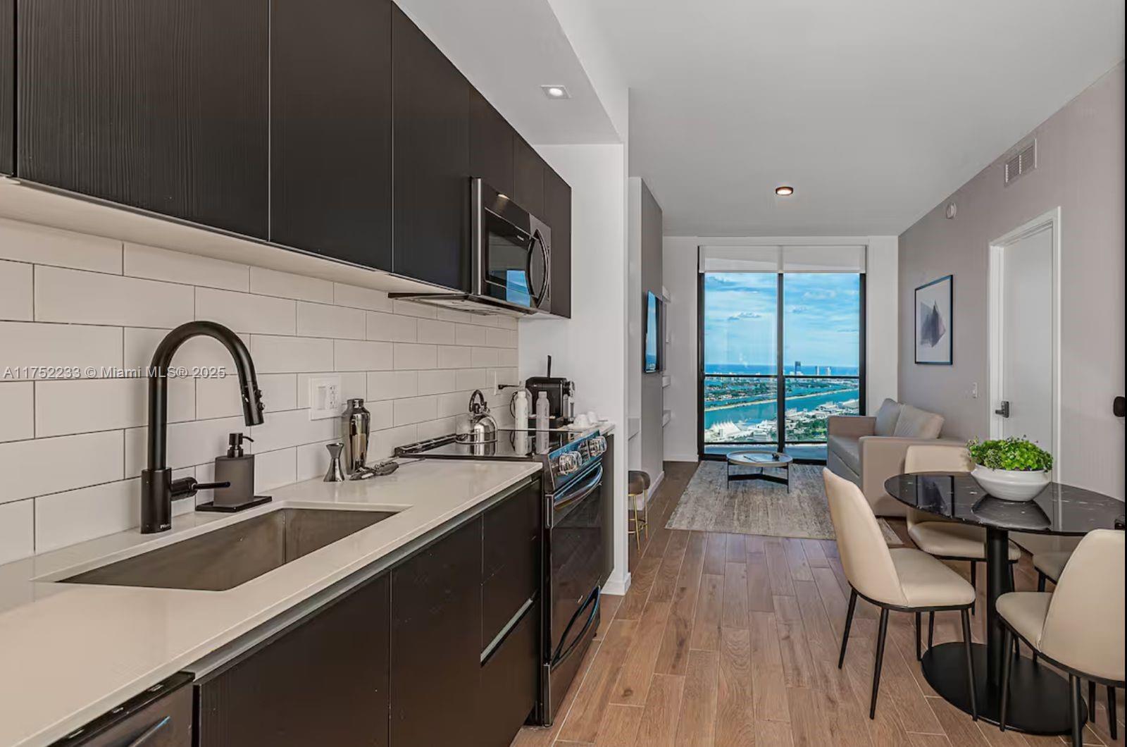 398 NE 5th St # 4511