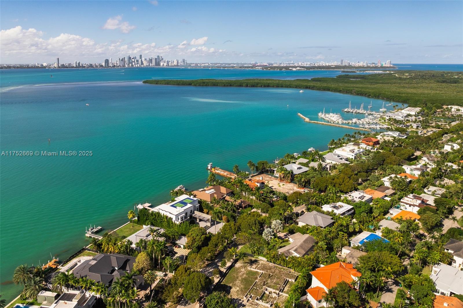 335 Harbor Dr