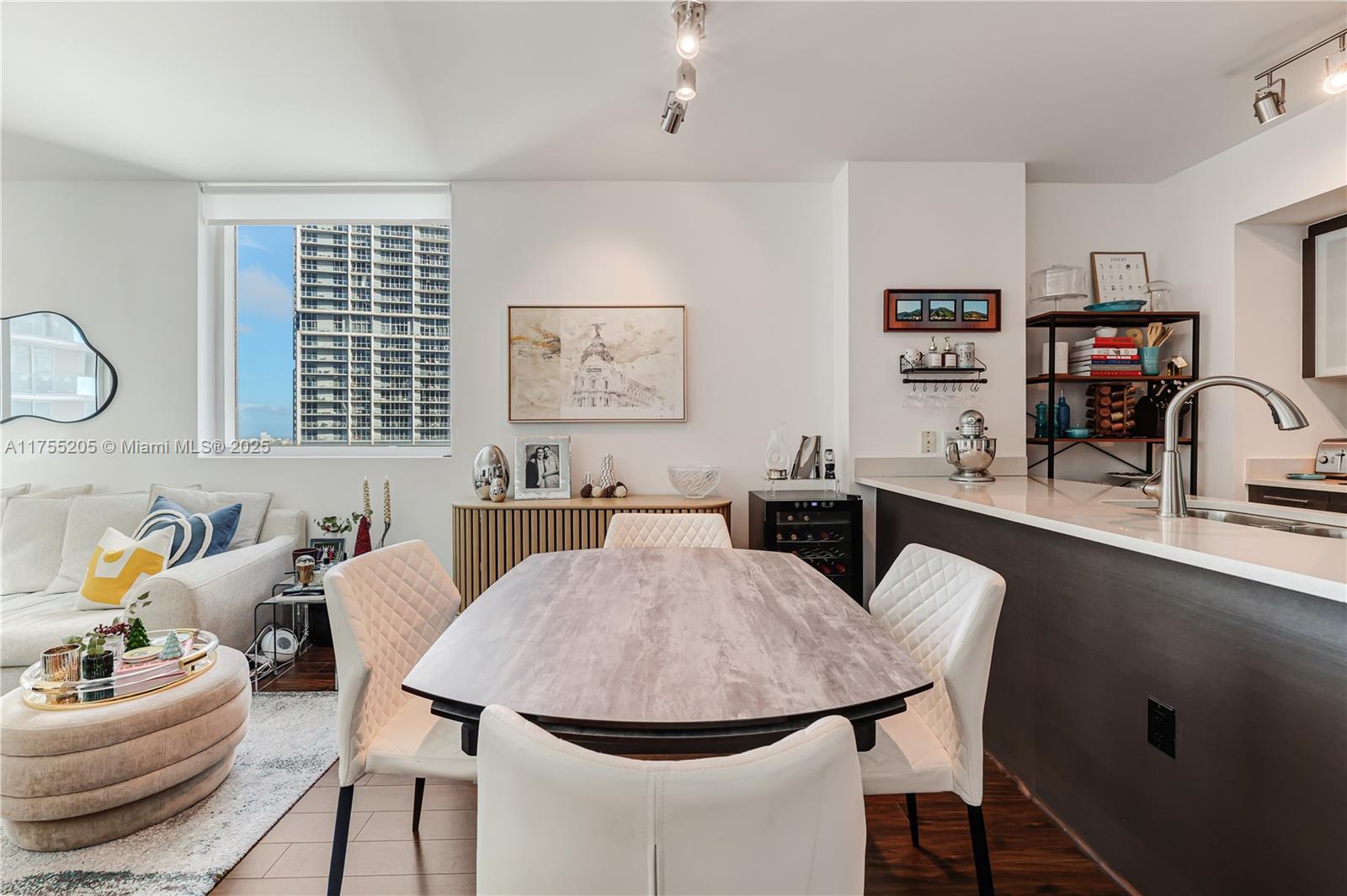 55 SE 6th St # 3407