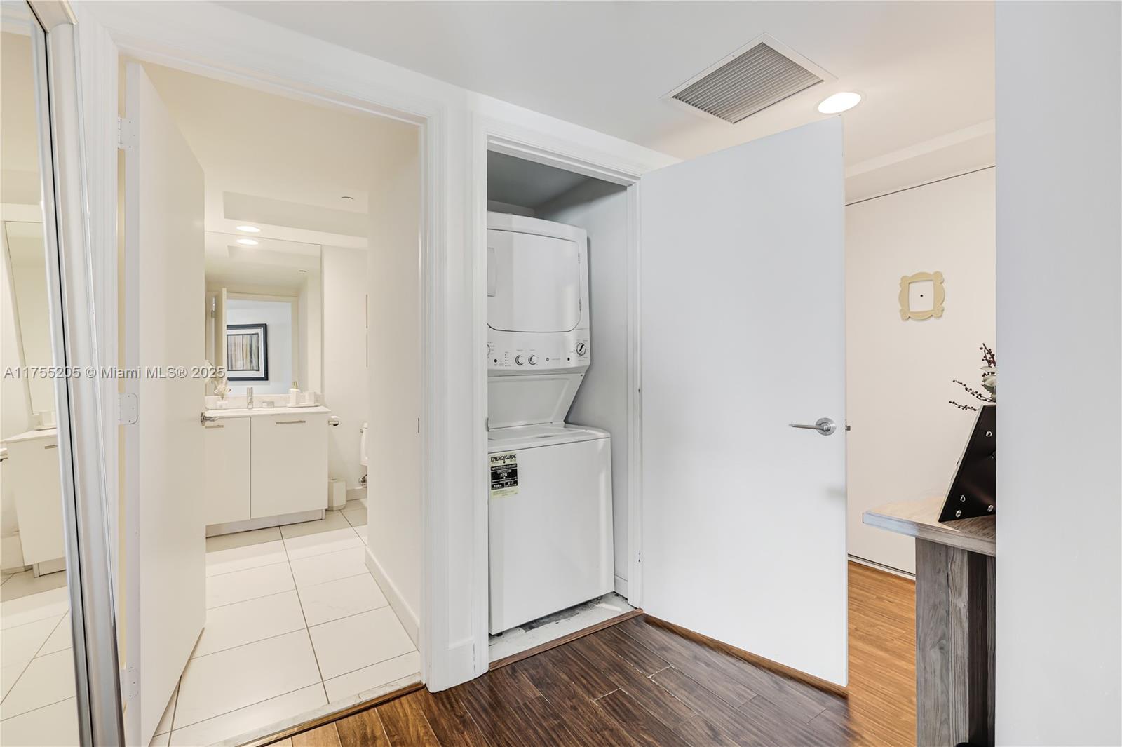 55 SE 6th St # 3407