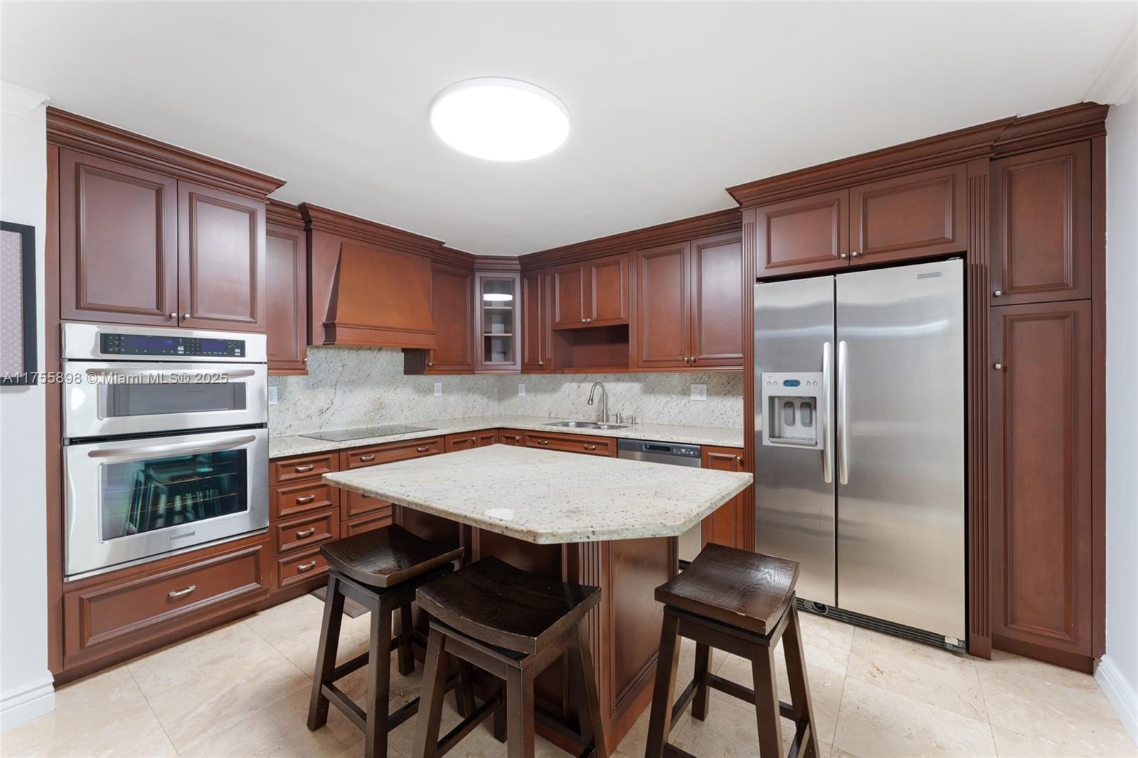 5845 Collins Ave # 401