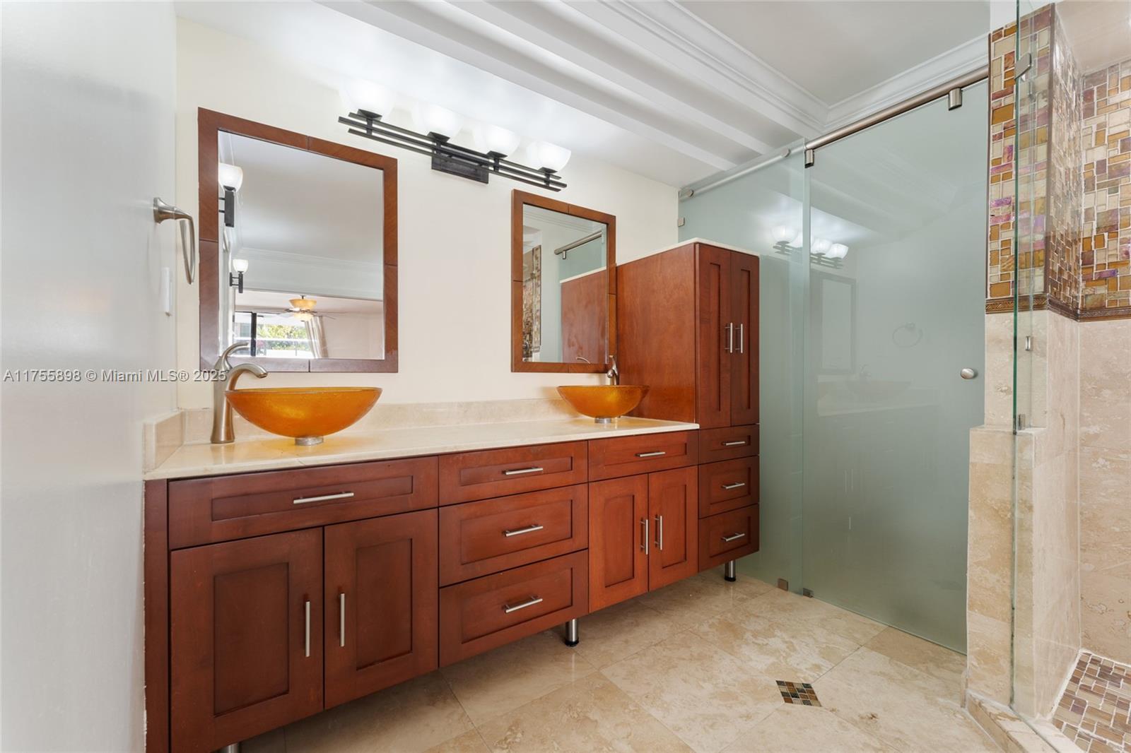 5845 Collins Ave # 401