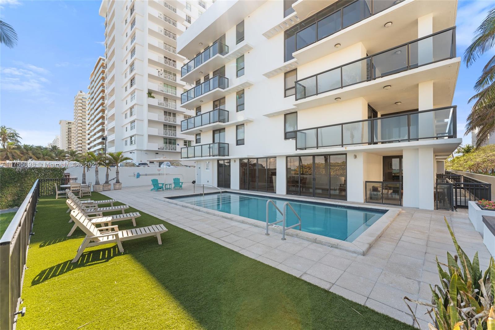 5845 Collins Ave # 401